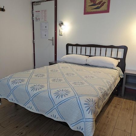 אובנה Auberge Des Pins מראה חיצוני תמונה