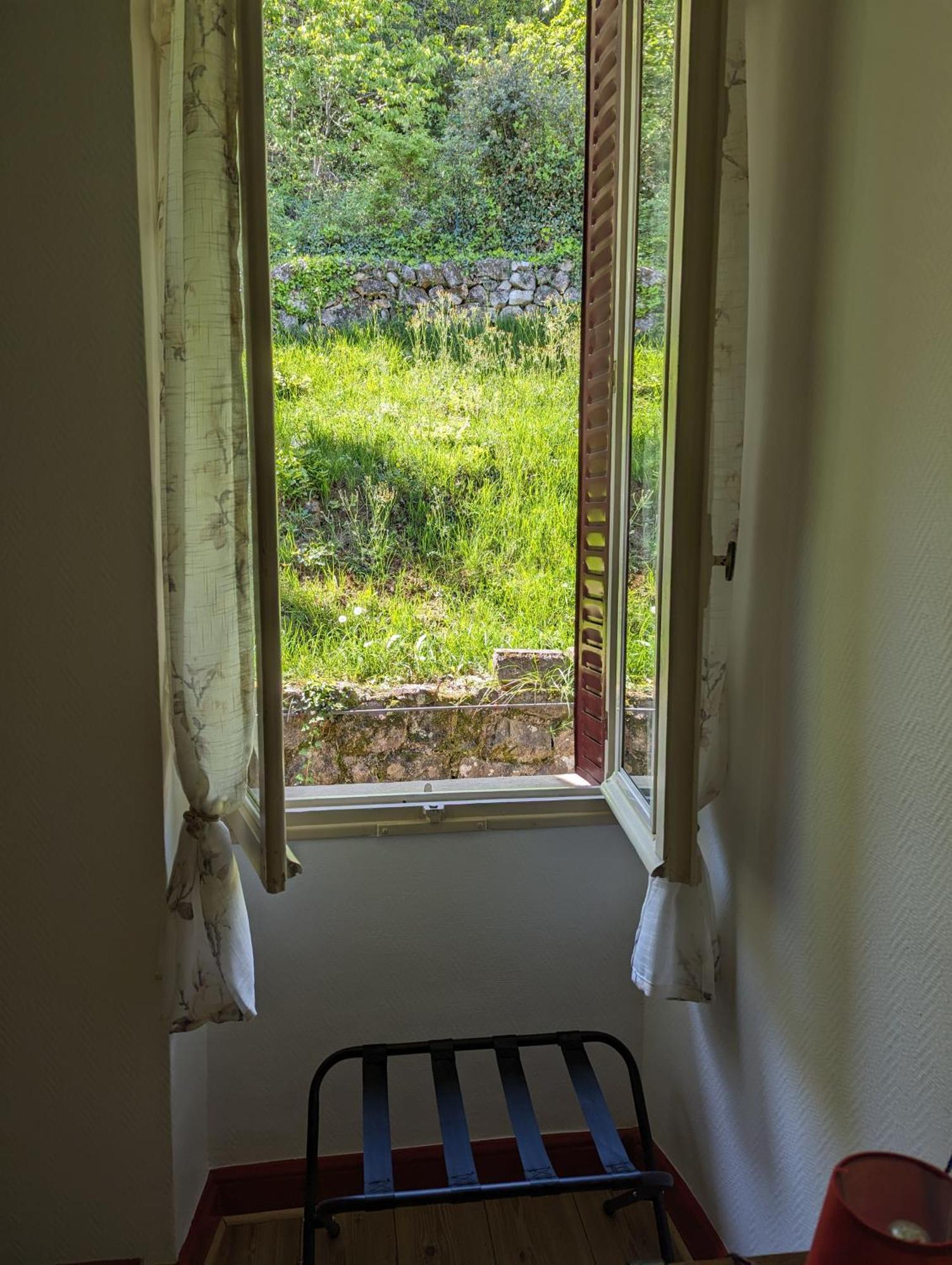 אובנה Auberge Des Pins מראה חיצוני תמונה