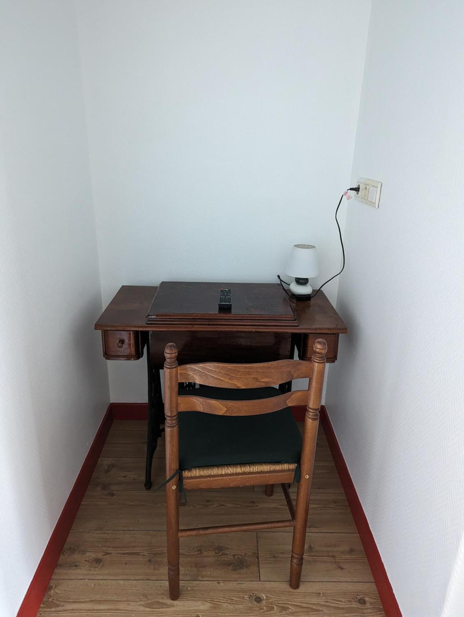 אובנה Auberge Des Pins מראה חיצוני תמונה