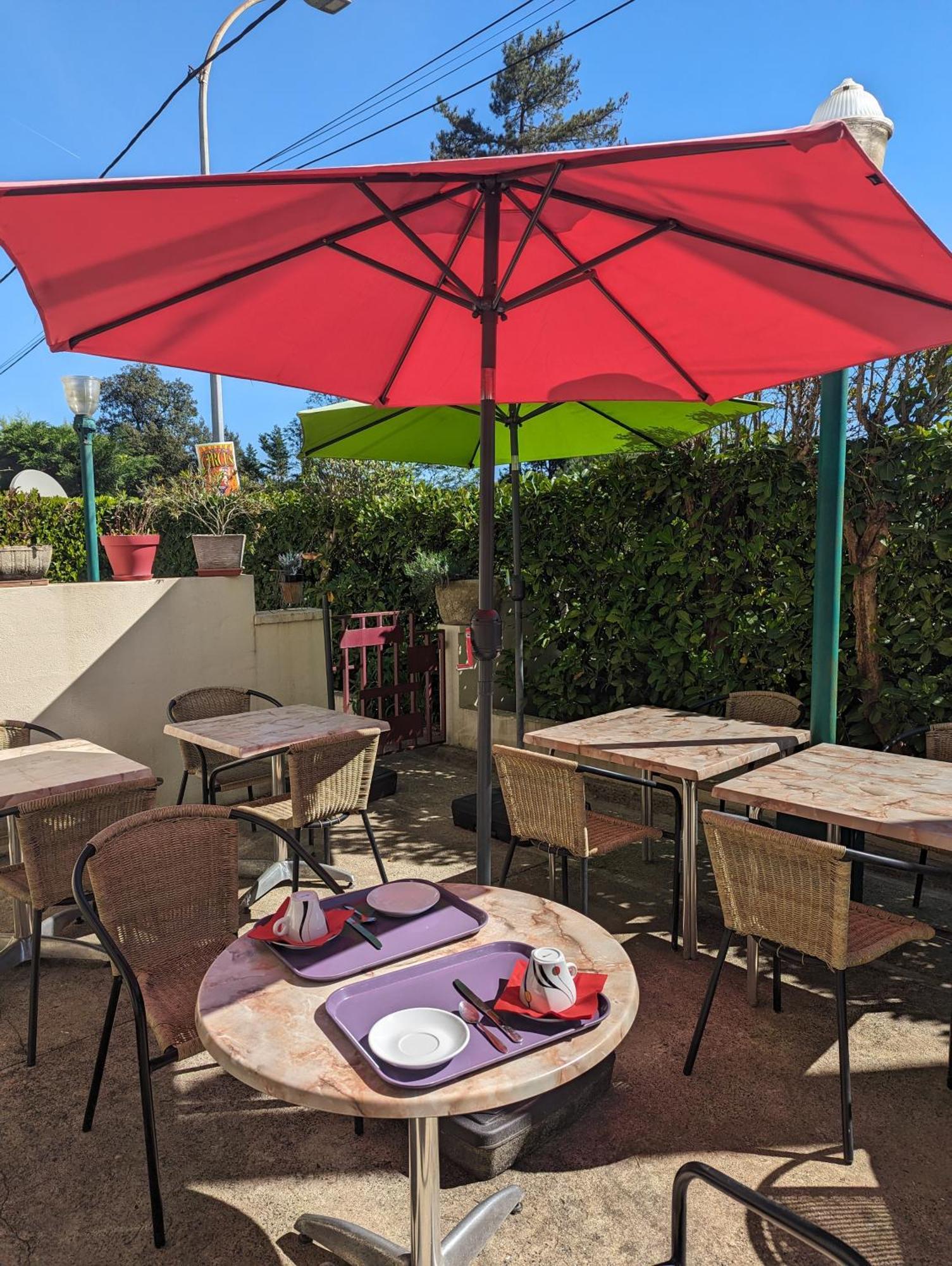 אובנה Auberge Des Pins מראה חיצוני תמונה
