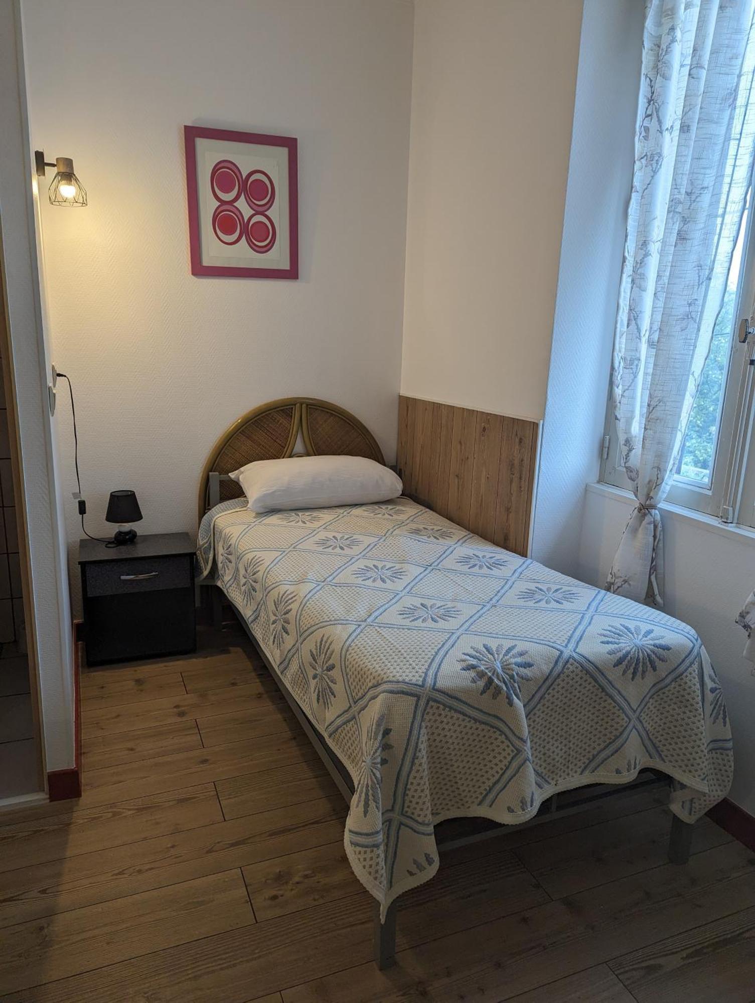 אובנה Auberge Des Pins מראה חיצוני תמונה