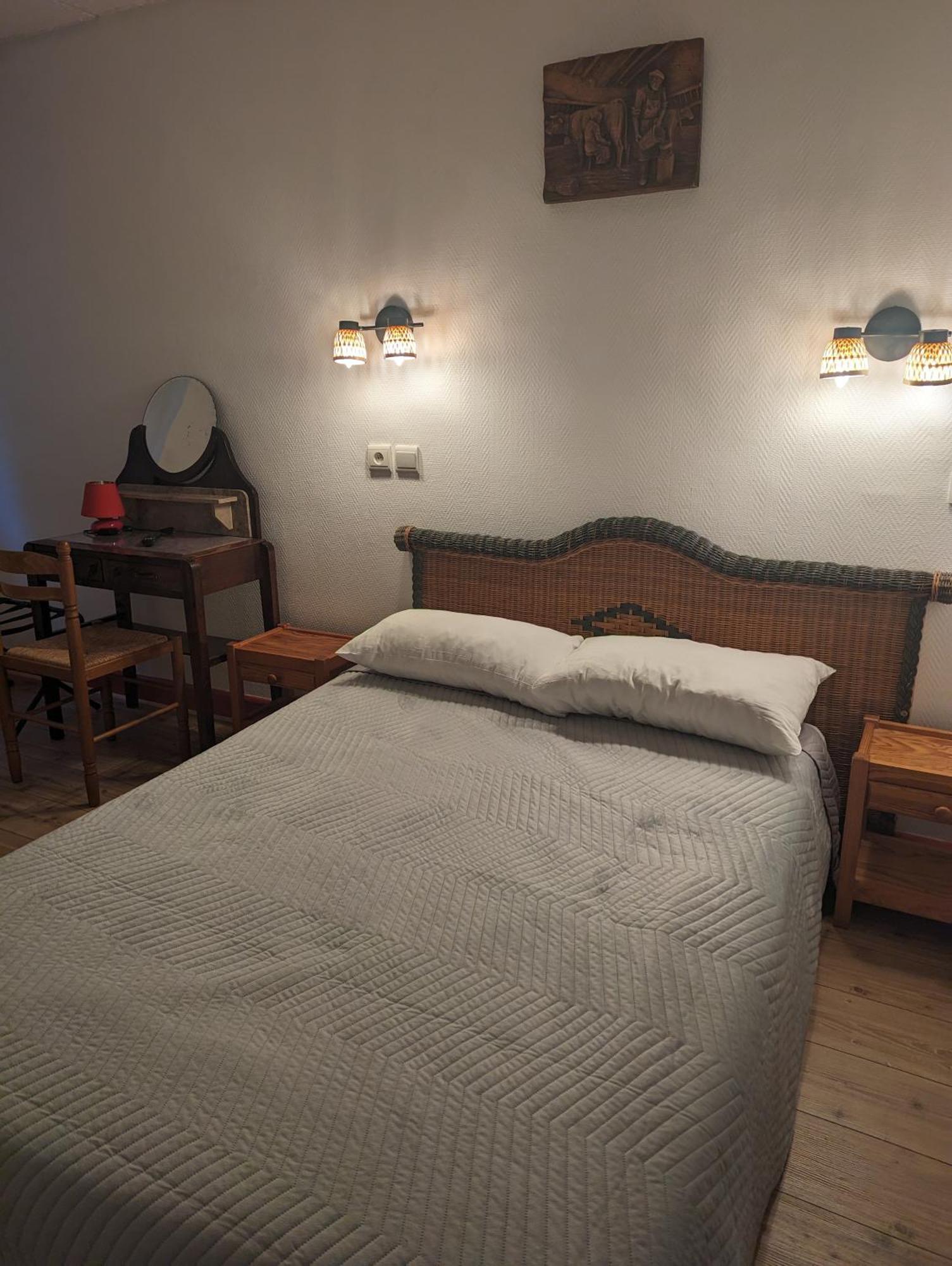 אובנה Auberge Des Pins מראה חיצוני תמונה